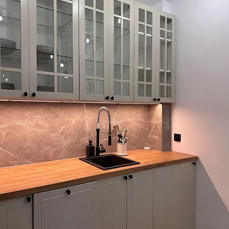 Cozy Krasinski Garden Apartment
