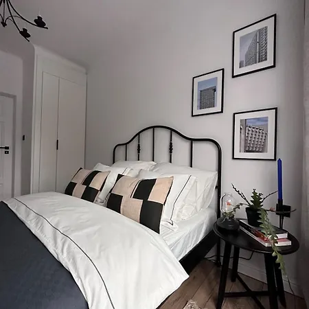 Apartment Cozy Krasinski Garden