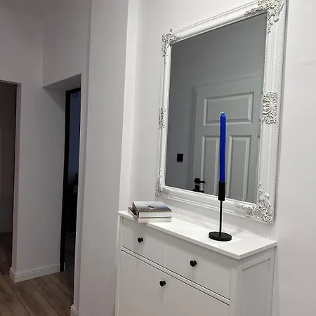 Cozy Krasinski Garden Apartment